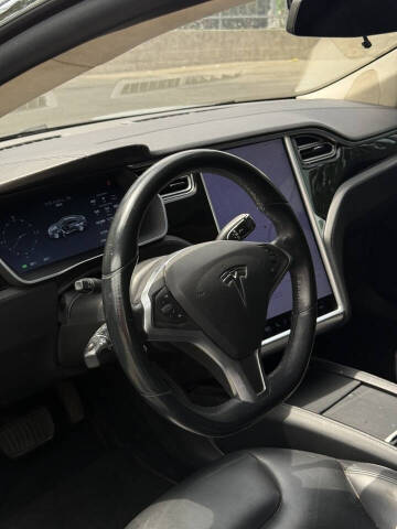 2014 Tesla Model S 85