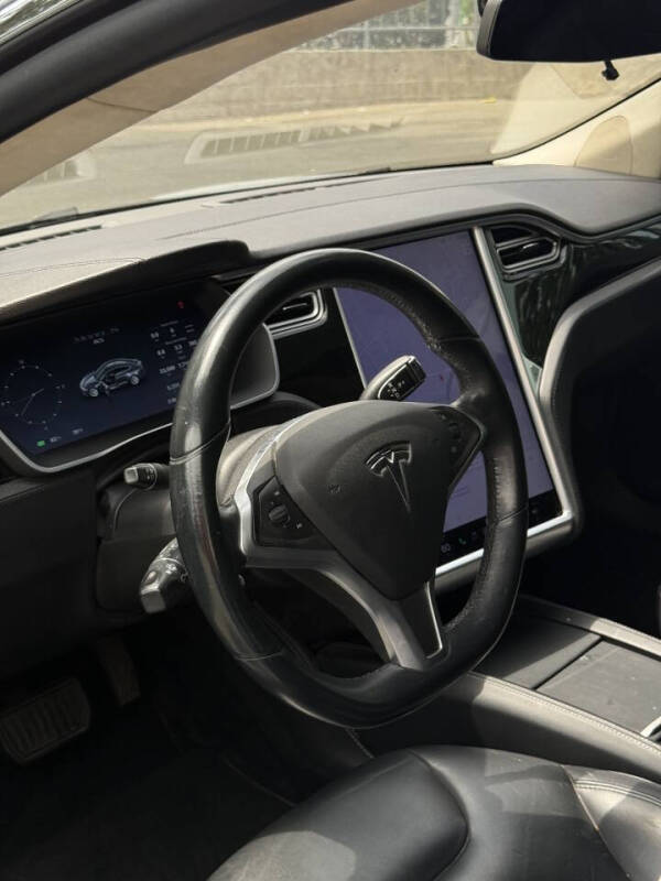 2014 Tesla Model S 85
