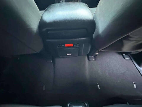 2017 Nissan Armada SV