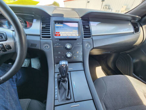 2017 Ford Taurus SEL