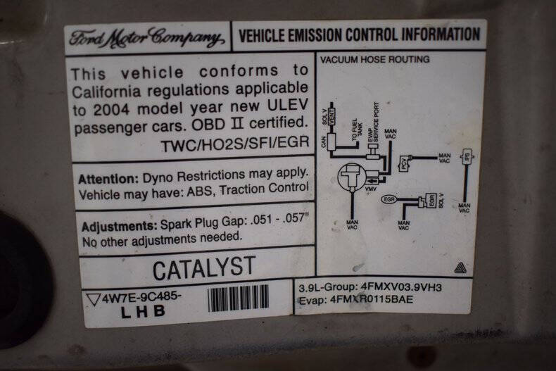 2004 Ford Mustang Deluxe
