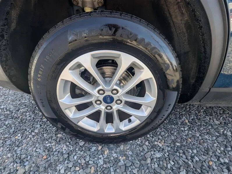 2020 Ford Escape SE