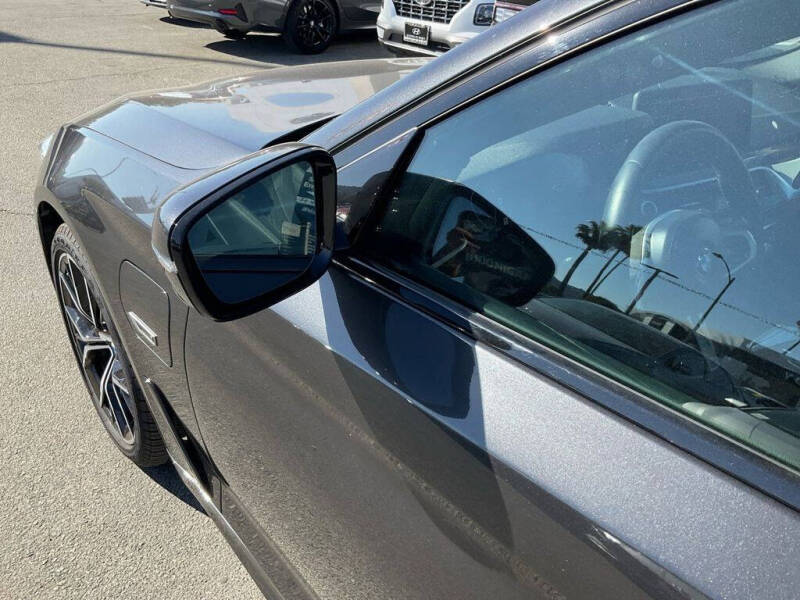 2022 BMW 5 Series 530e