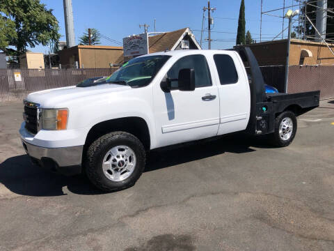 2011 GMC Sierra 2500HD for sale at C J Auto Sales in Riverbank CA