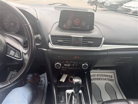 2018 Mazda MAZDA3 Touring