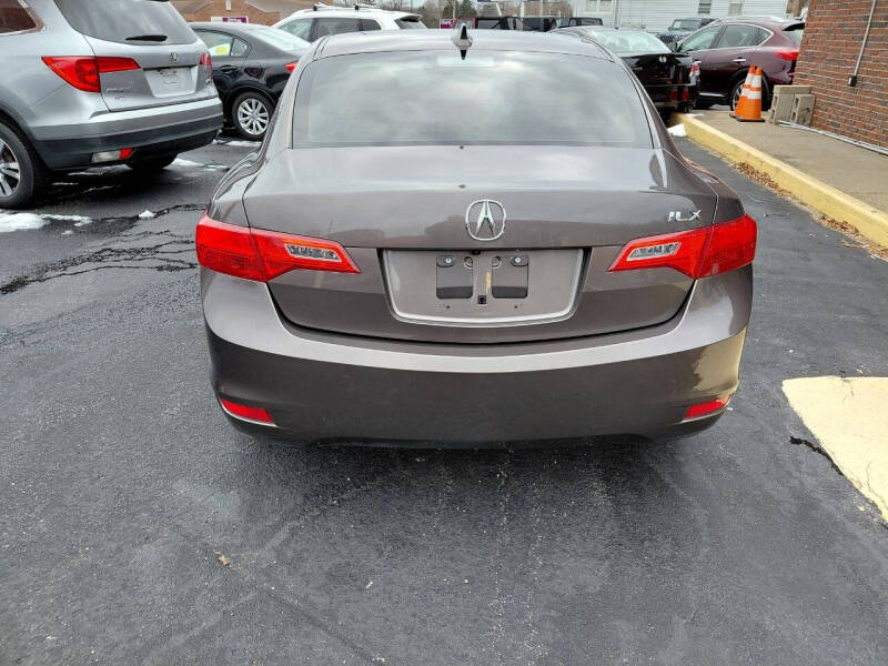 2014 Acura ILX 2.0L w/Tech