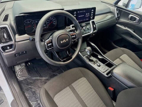 2023 Kia Sorento LX