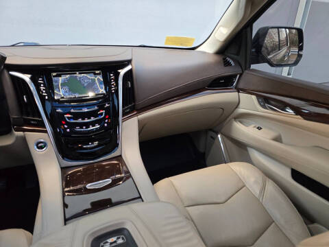 2017 Cadillac Escalade Premium Luxury