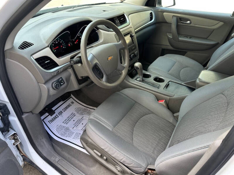 2017 Chevrolet Traverse LS