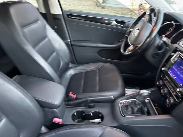 2017 Volkswagen Jetta 1.8T SEL