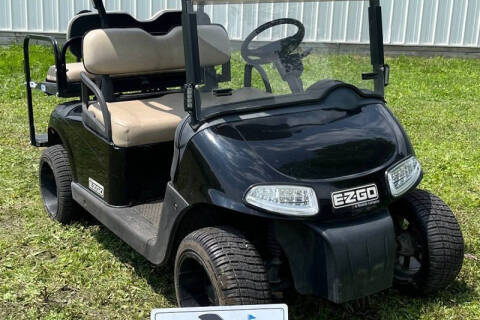 2012 E-Z-GO RXV 4