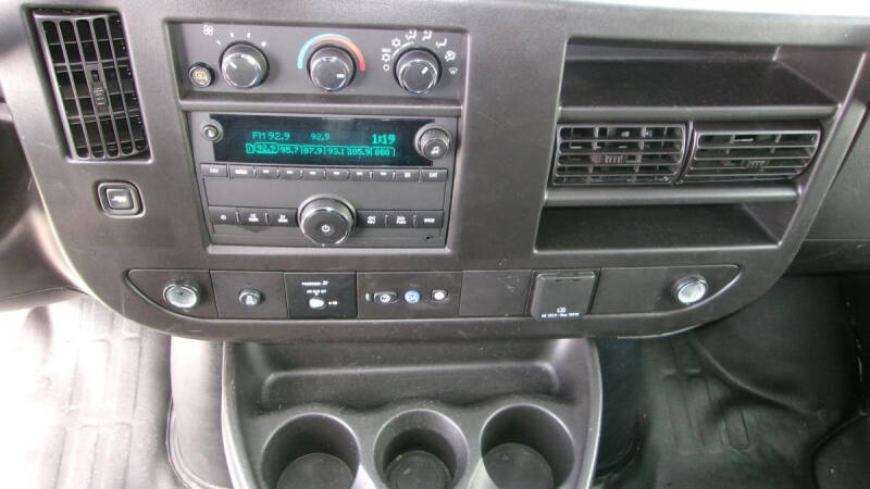 2024 Chevrolet Express 2500