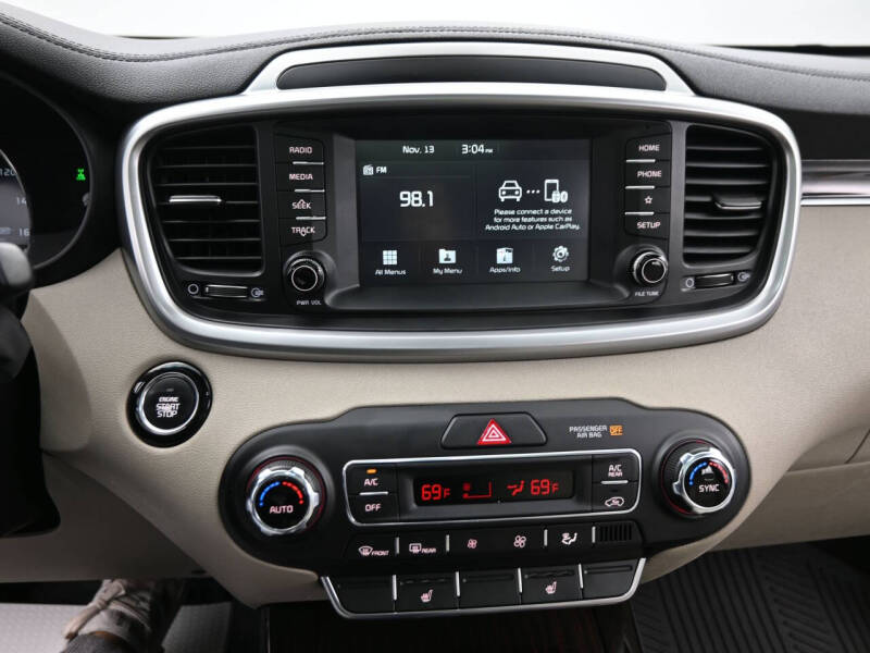 2020 Kia Sorento EX V6