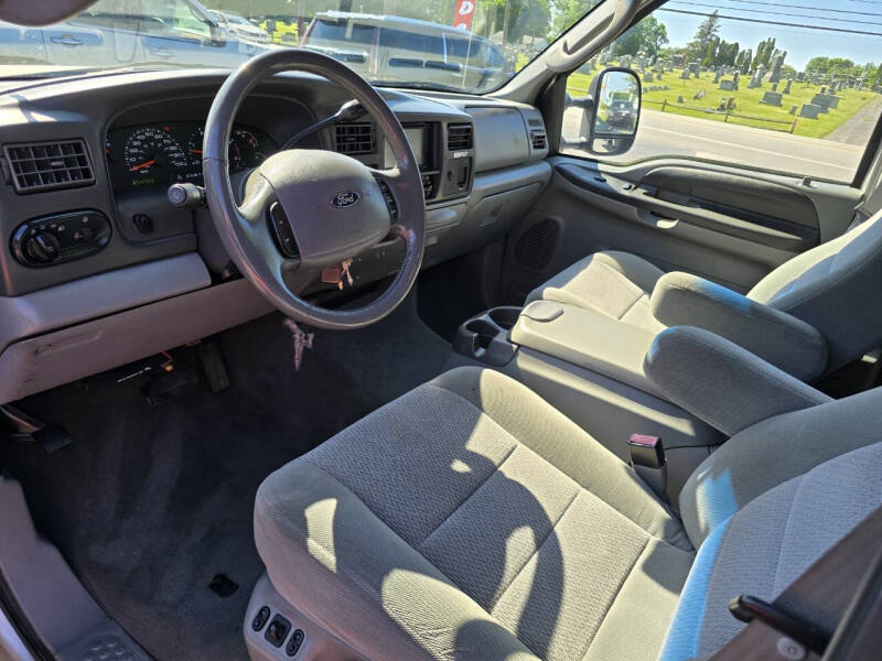 2004 Ford Excursion XLT
