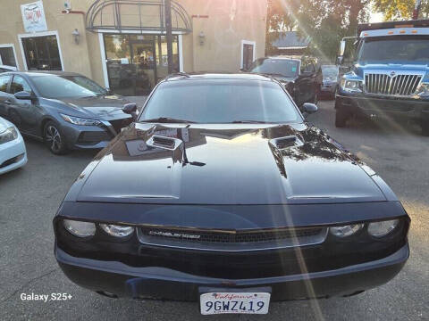 2011 Dodge Challenger SE