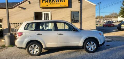 2009 Subaru Forester for sale at Parkway Motors in Springfield IL