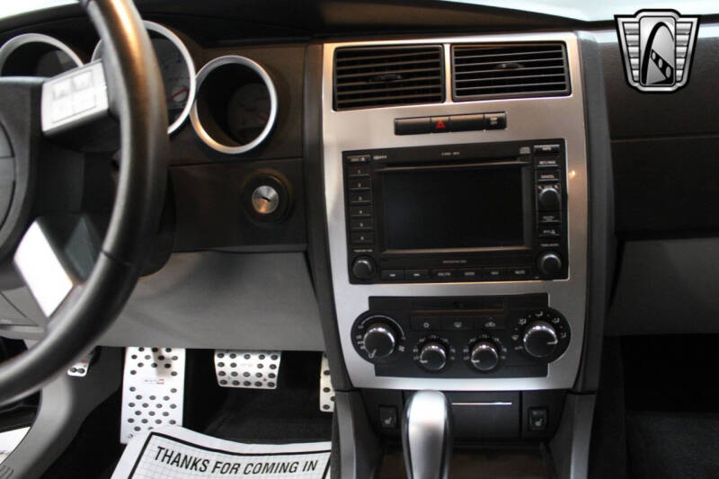 2006 Dodge Charger SRT-8