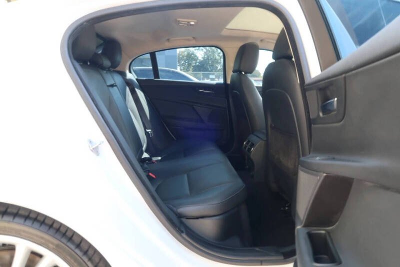 2017 Jaguar XE 35t First Edition