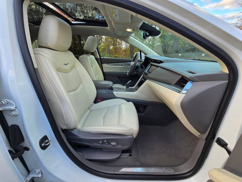 2017 Cadillac XT5 Premium Luxury