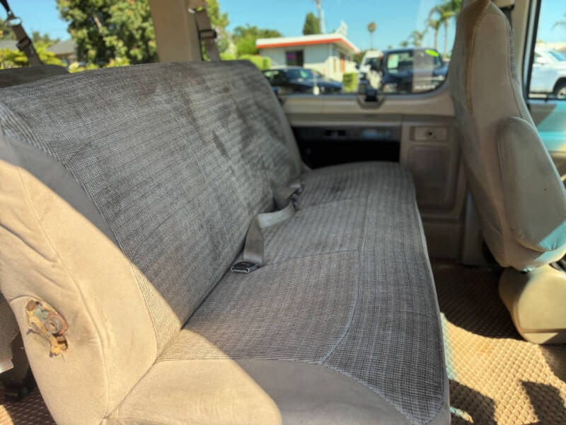 2003 Ford E-Series E-350 SD XLT