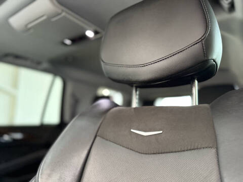 2019 Cadillac Escalade Luxury