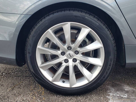 2018 Volvo S90 T6 Momentum