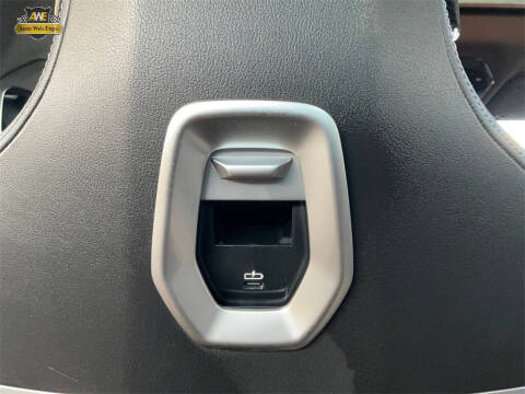 2023 BMW 7 Series 740i