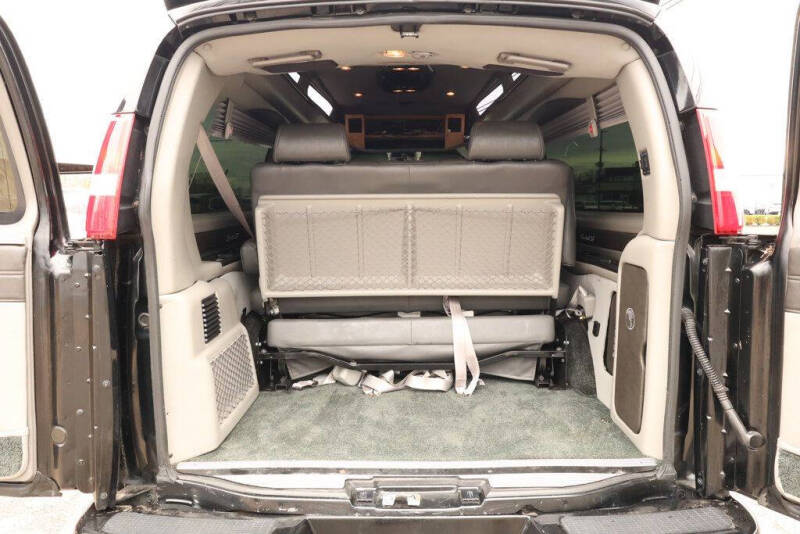 2018 GMC Savana 2500