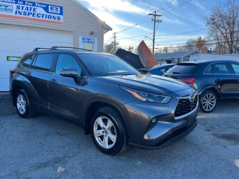 2023 Toyota Highlander LE