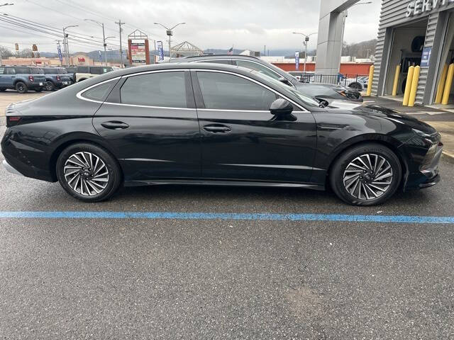 2024 Hyundai Sonata Hybrid Limited