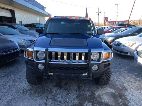 2006 HUMMER H3 for sale at Six Brothers Mega Lot in Youngstown OH