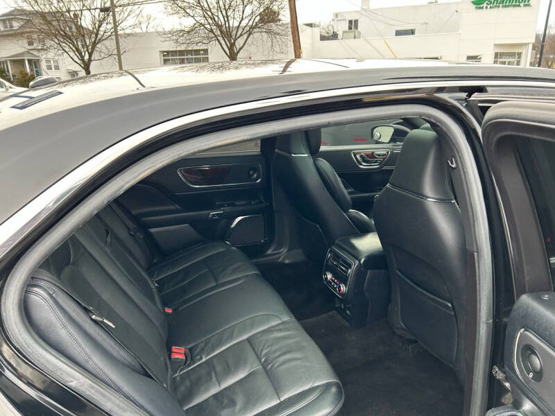 2017 Lincoln Continental Reserve