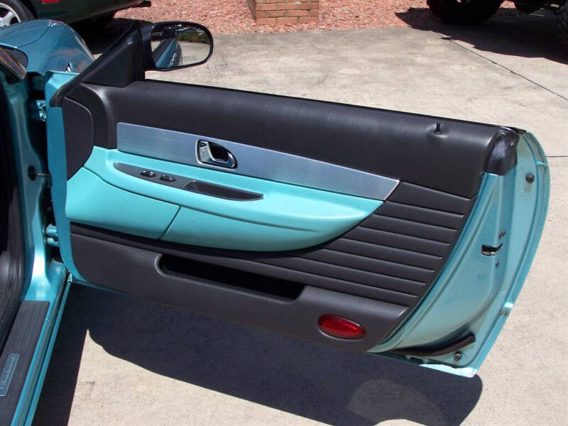 2002 Ford Thunderbird Deluxe