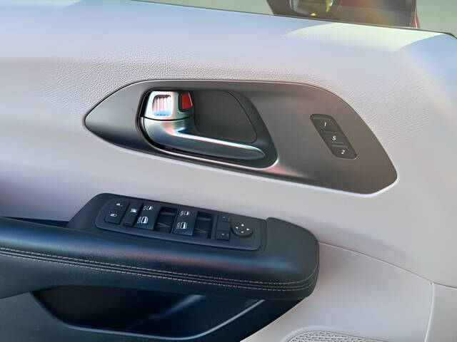 2020 Chrysler Pacifica Touring L Plus