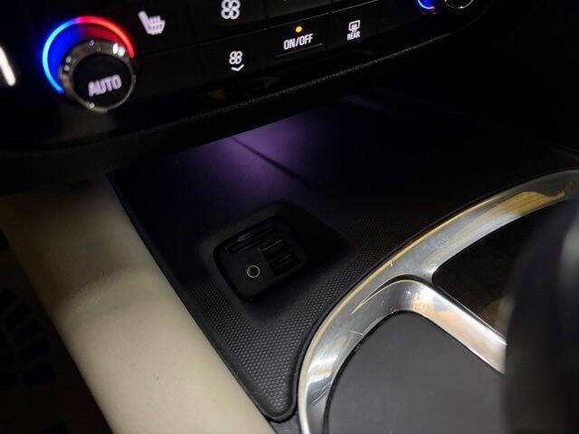 2020 Buick Enclave Essence