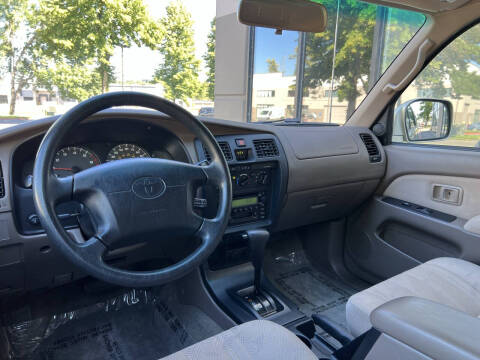 2002 Toyota 4Runner SR5