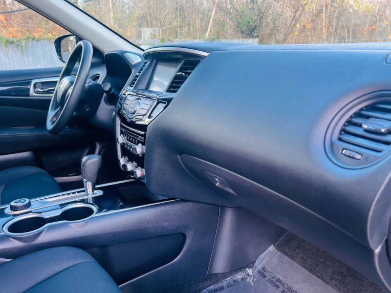 2017 Nissan Pathfinder