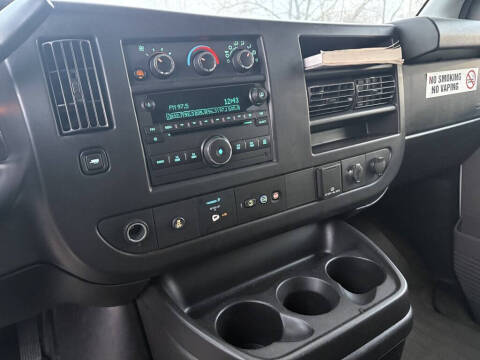 2017 Chevrolet Express LT 3500