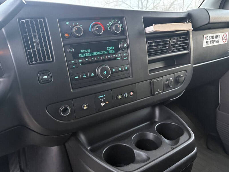 2017 Chevrolet Express LT 3500