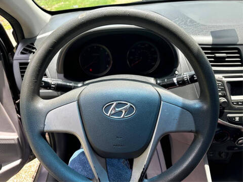 2015 Hyundai Accent GLS