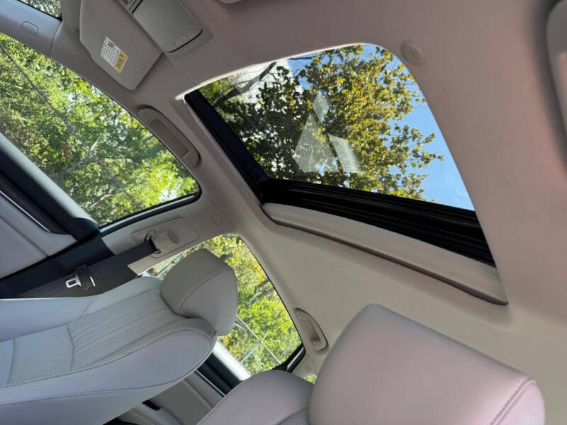 2022 Honda Accord Hybrid Touring