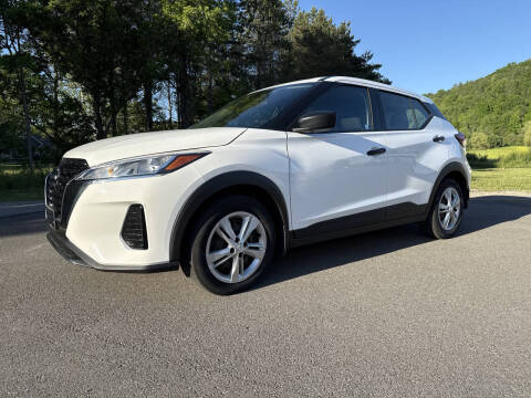 2022 Nissan Kicks S