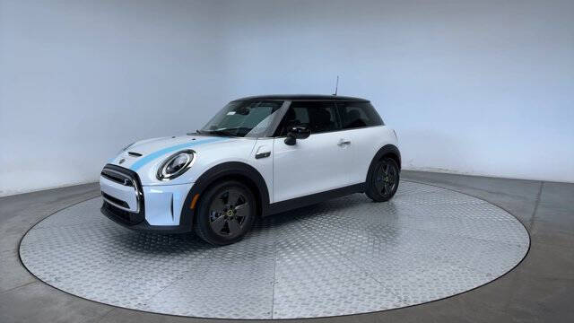 2024 MINI Hardtop 2 Door Cooper SE