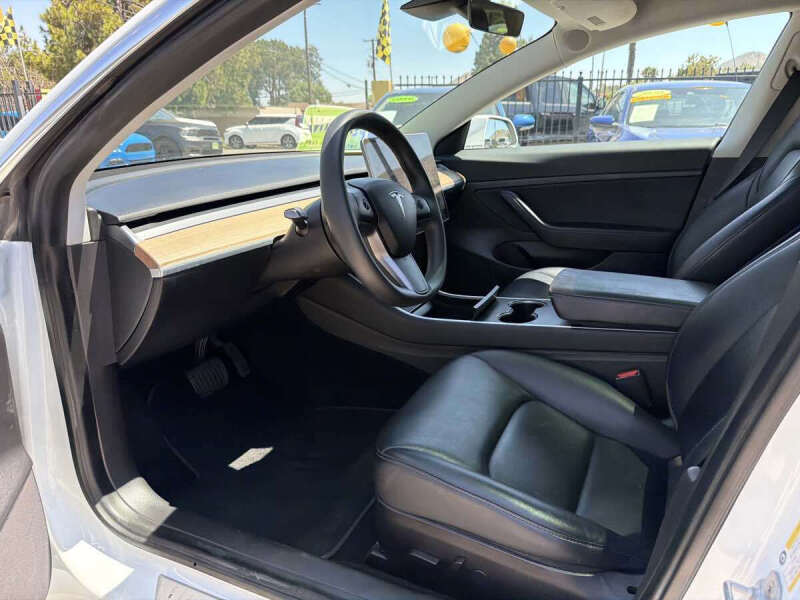 2020 Tesla Model 3 Standard Range Plus