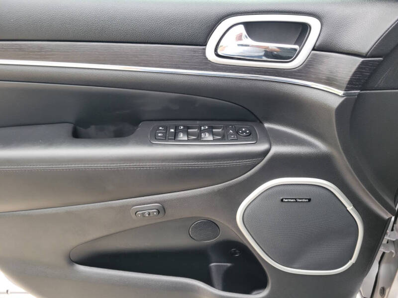 2018 Jeep Grand Cherokee Summit