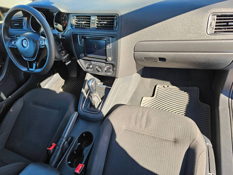 2016 Volkswagen Jetta