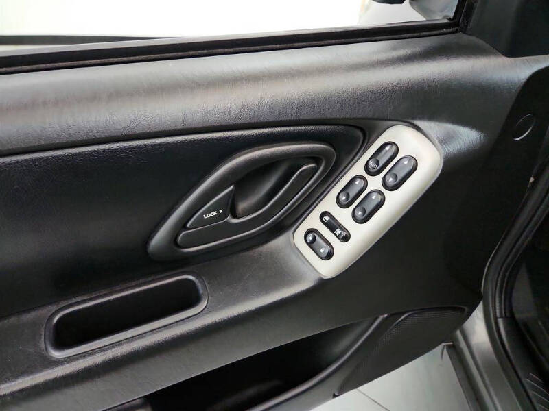 2005 Ford Escape Limited