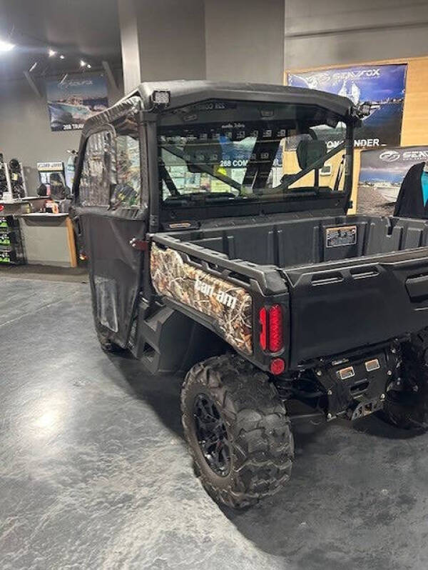 2024 Can-Am Defender