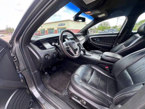 2016 Ford Taurus SEL