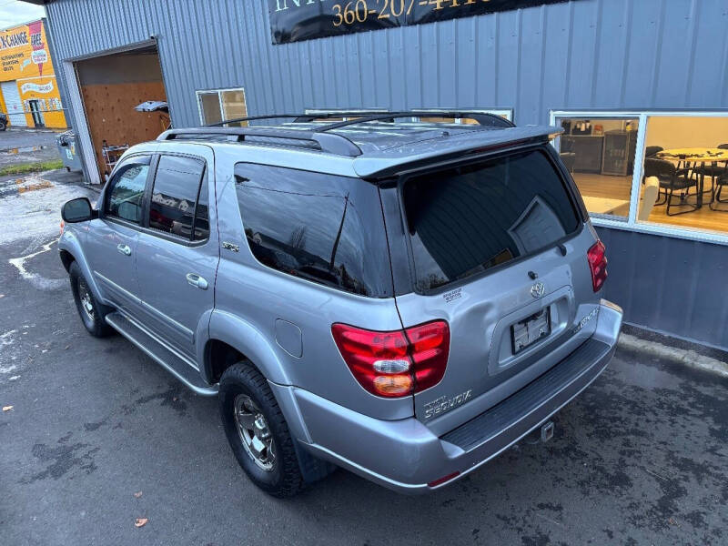 2003 Toyota Sequoia SR5